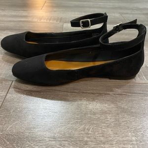 Black dressy flats size 8